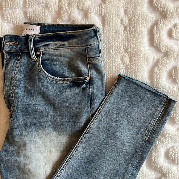 Risen Skinny Jeans - Picture 4 of 16